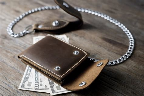 real men's wallet chain.